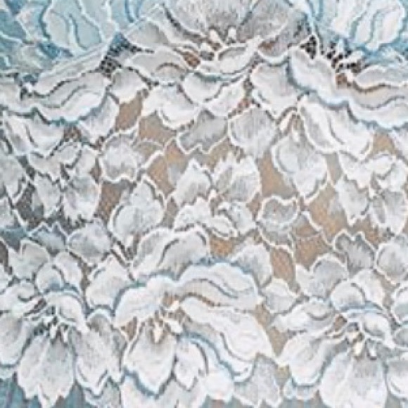 Meet your Posher, Thalia - Picture 1 of 1